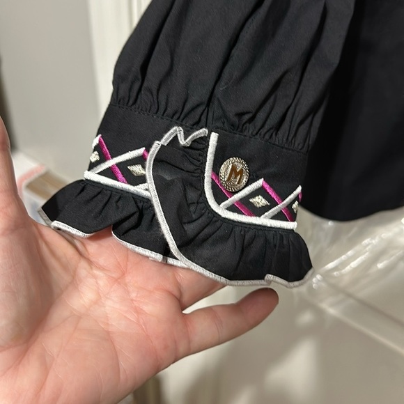 Bob Mackie zip up top. - Picture 3 of 6